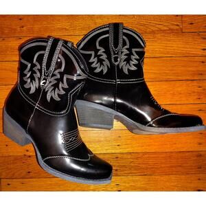 Circus by Sam Edelman NWOT Josephina Black Western Boots Sz 6